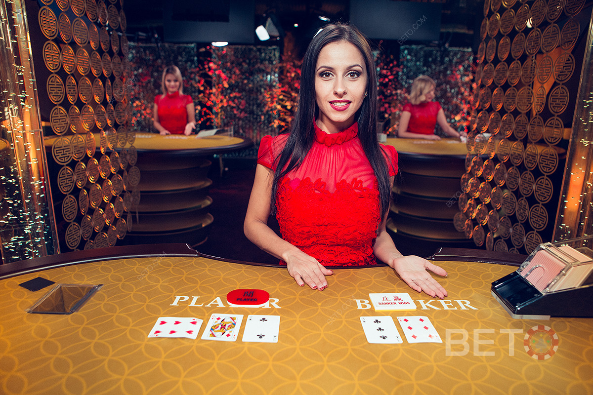 العب Live Baccarat من Evolution Gaming