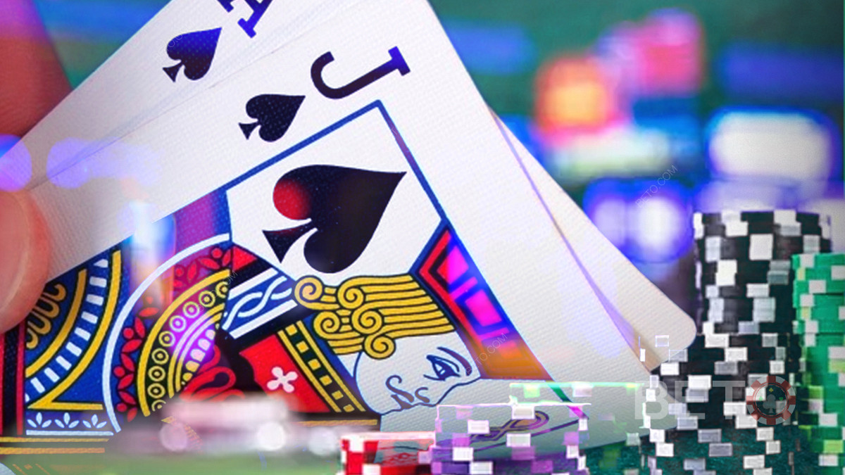 تقسيم ارسالا ساحقا وكل شيء عن رهان التأمين. كيف تلعب بطاقات الوجه الخاصة بك في لعبة ورق.
