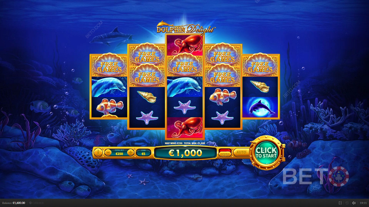 لوحة تحكم ذهبية اللون من Dolphin Delight