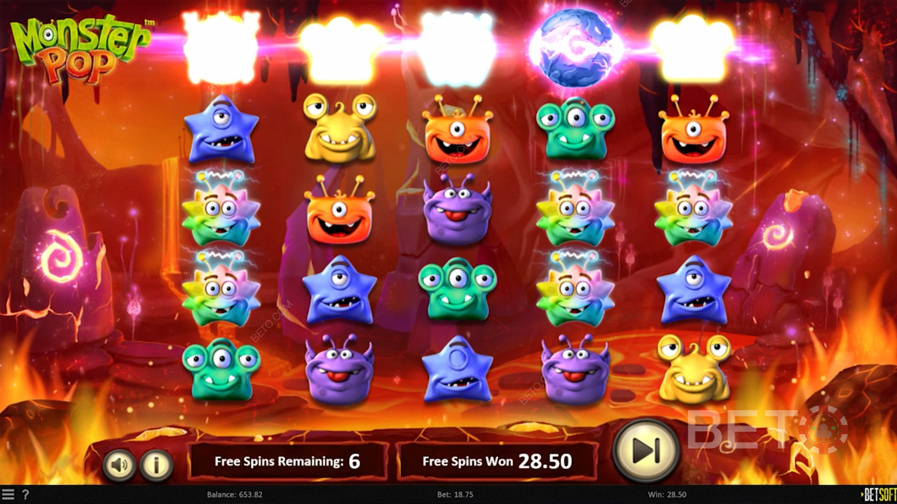 شاهد البكرات تتوسع أثناء اللفات المجانية في ماكينة سلوت Monster Pop